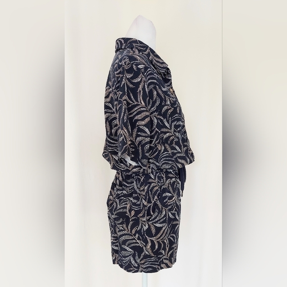 Evereve Size Small Batik Short Sleeve Ivy Romper Blue Cream Floral Print - Picture 6 of 9